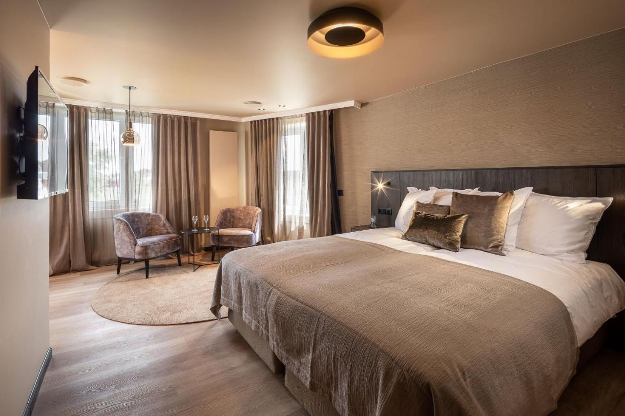 Hotel Britannia นอคเคอ-เฮสท์ ภายนอก รูปภาพ