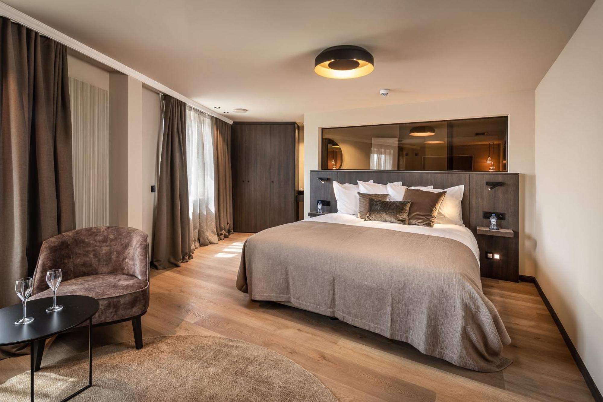 Hotel Britannia นอคเคอ-เฮสท์ ภายนอก รูปภาพ